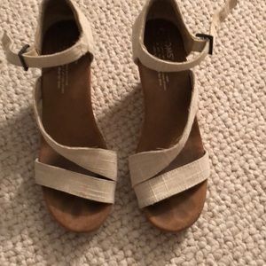 toms wedges